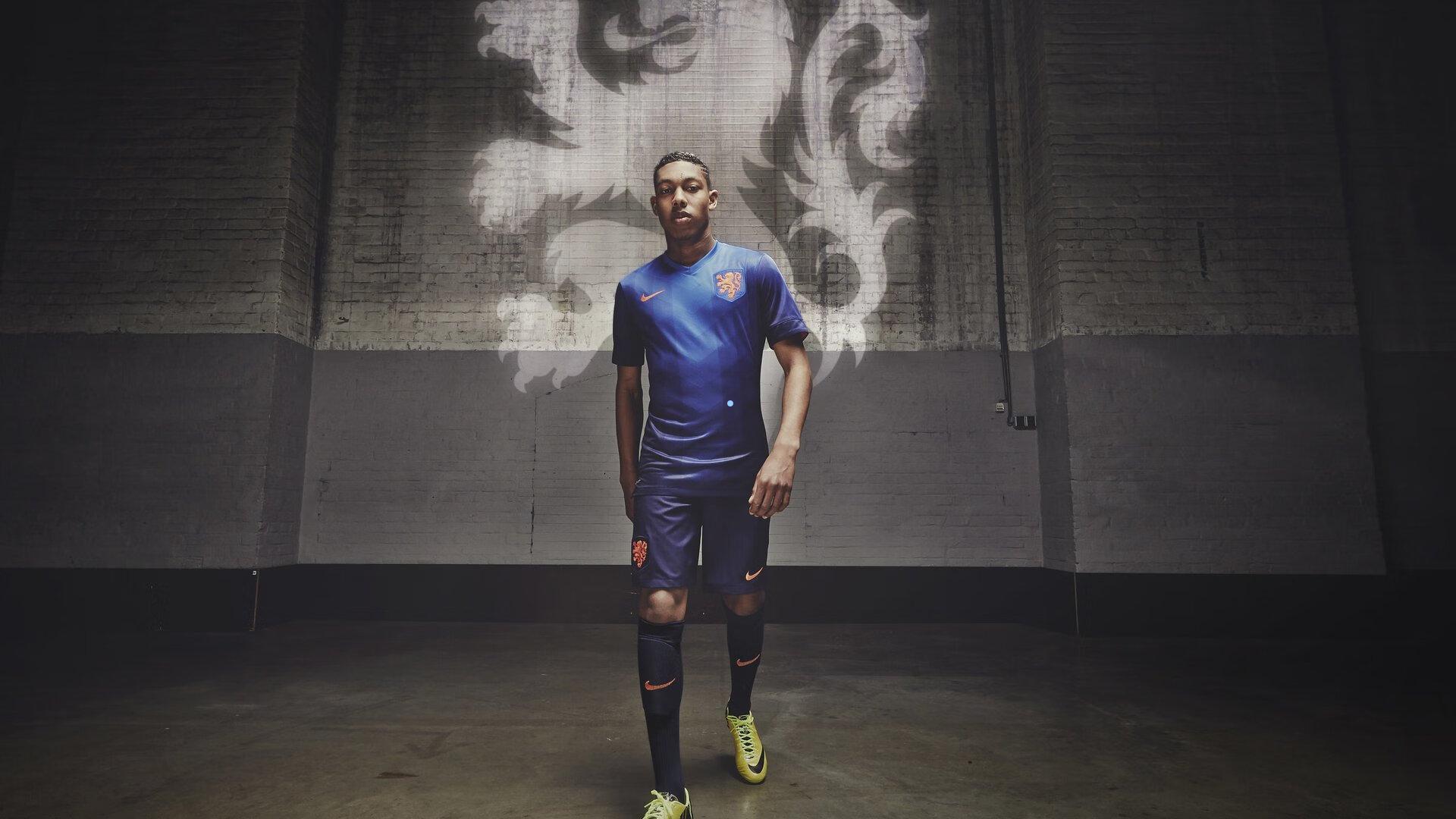 独家揭秘，萨拉赫FIFA年度最佳投票细节，球员首选阿什拉夫，教练次选斯洛特